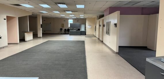 3,000 SF of Industrial Space Available FOR LEASE