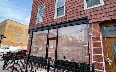1,000 SF of Retail Space Available FOR LEASE