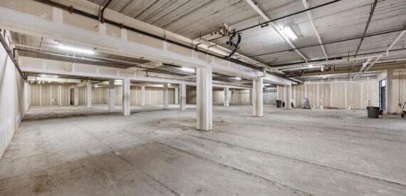 Office/Retail Space with Outdoor Area–Build-to-Suit Opportunity