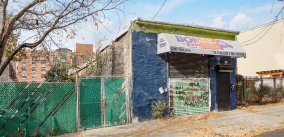 Prime Vacant Commercial Property
