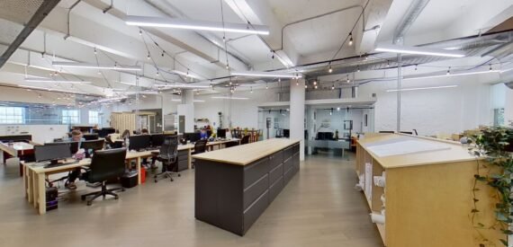 Expansive Open Layout with Optimal Column Spacing