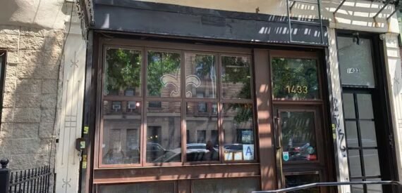 1,500 SF of Retail Space Available FOR LEASE