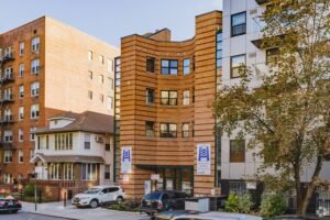 2,400 to 14,400 SF of Office/Medical Space Available for Lease