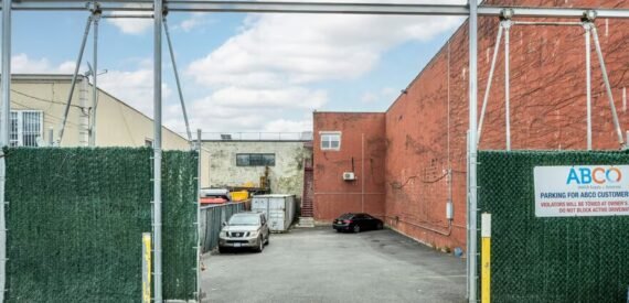 8,500 SF of Industrial Space FOR LEASE