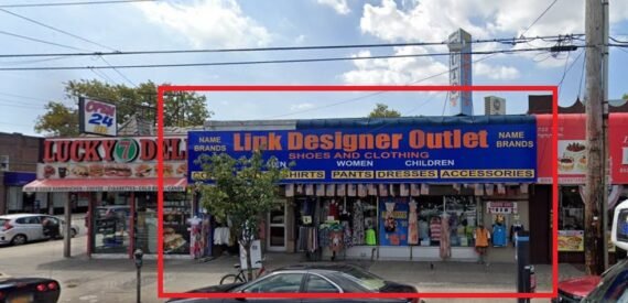 4,000 SF of Retail Space Available FOR LEASE
