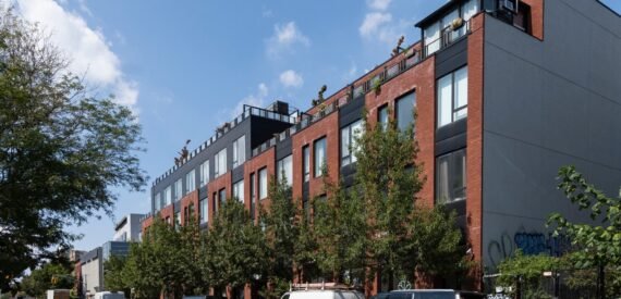 900 &#8211; 1,900 SF of Retail Space FOR RENT