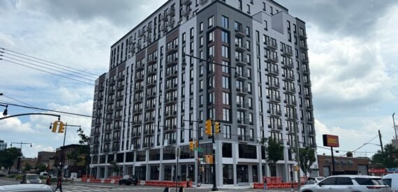 15,000 SF of 4-Star Retail Space Available FOR LEASE
