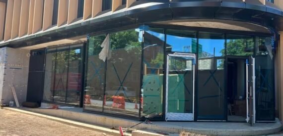 2,000 SF of 4-Star Retail Space Available FOR LEASE
