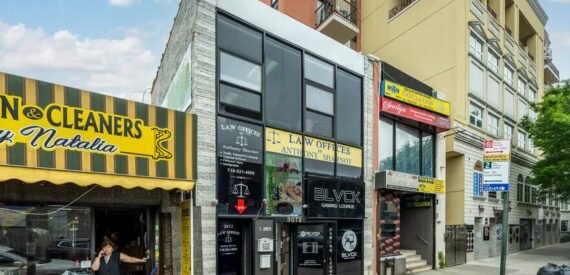 2,000 SF of Office Space Available FOR LEASE