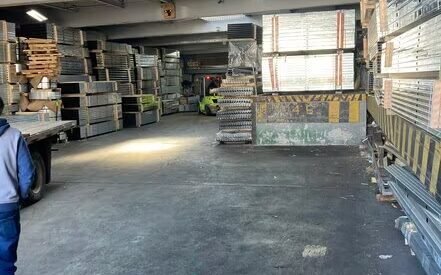 10,000 SF WAREHOUSE WITH OFFICE FOR LEASE