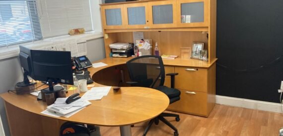 5,000 SF Industrial Space with Parking FOR LEASE