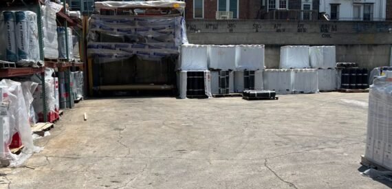 4,050 SF Industrial Building FOR SALE