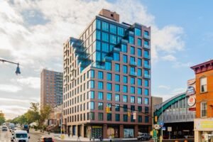2,000–5,800 SF of Premium 4-Star Retail Space Now Available FOR LEASE