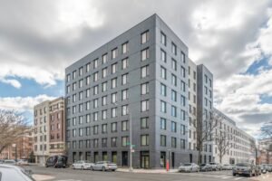 2,300 SF of Retail Space Available FOR LEASE
