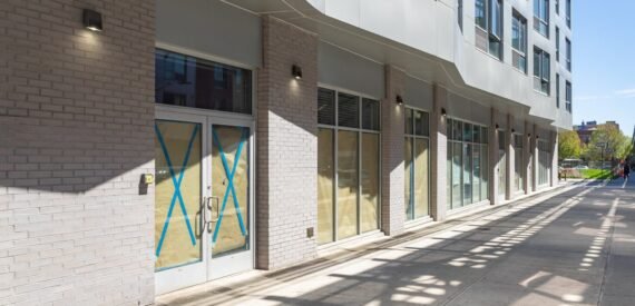 8,000 SF of 4-Star Retail Space Available FOR LEASE