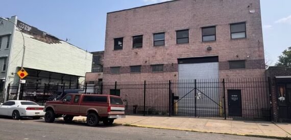 8,500 SF of Industrial Space FOR LEASE
