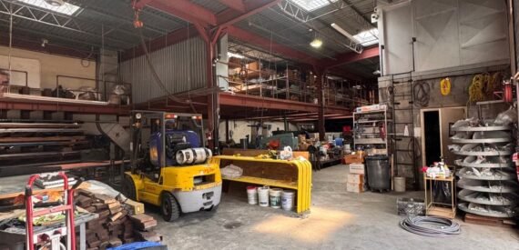 8,500 SF of Industrial Space FOR LEASE
