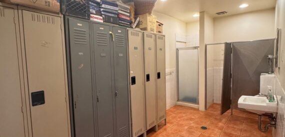8,500 SF of Industrial Space FOR LEASE