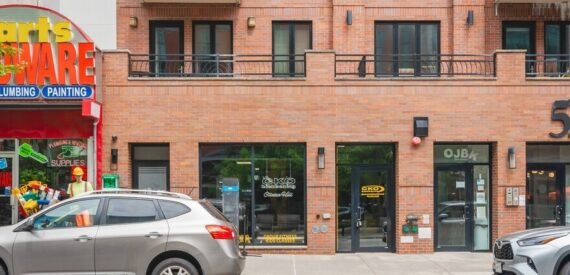 1,700 SF of 4-Star Retail Space Available FOR LEASE