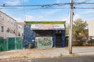 Prime Vacant Commercial Property