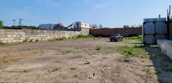 24,000 SF LAND FOR SALE
