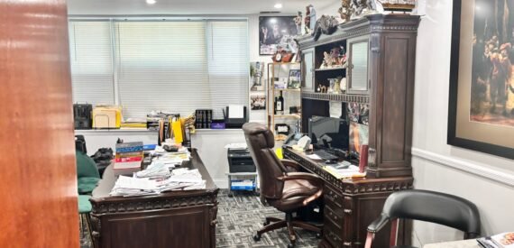 4,000 SF of Office/Retail Space Available FOR LEASE