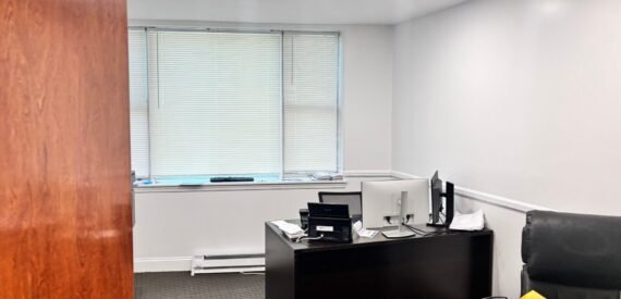 4,000 SF of Office/Retail Space Available FOR LEASE