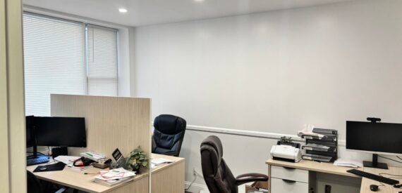 4,000 SF of Office/Retail Space Available FOR LEASE