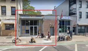 1,700 SF of Retail Space Available FOR LEASE
