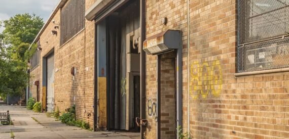 14,000 SF of Industrial Space FOR LEASE