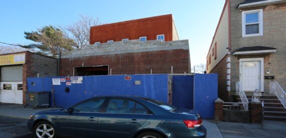 4,212 SF of Industrial Space