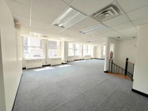 Great sunlit office space. Full floor!
