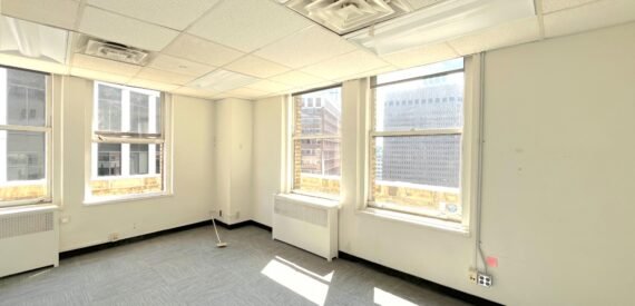Great sunlit office space. Full floor!