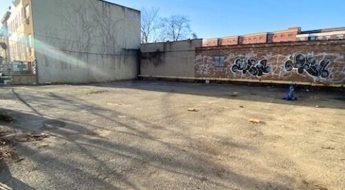 4,200 SF PLOT