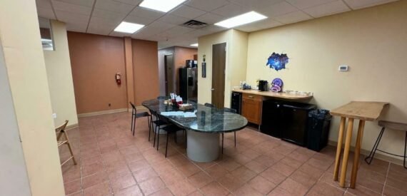 Stand-alone medical/office- Ideal for Clinics or Professional