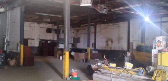 6,700 SF 1-Story Building FOR SUBLEASE