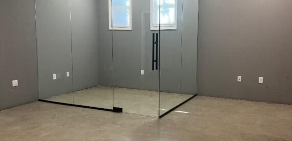 Borough Park | 2,000 SF Warehouse with Office FOR SUBLEASE