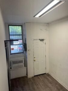 Borough Park | 2,000 SF Warehouse with Office FOR SUBLEASE