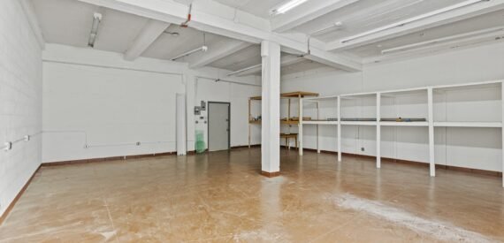 A very well maintained 6 story