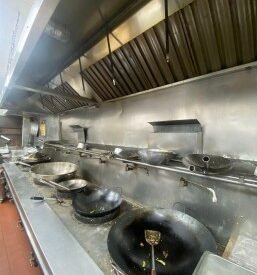 ESTABLISHED FOOD BUSINESS/COMMERCIAL COOKING GAS/FULLY VENTED/9.5 YEAR LEASE