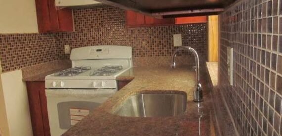 Spacious 3BR/2BA Solar Apartment Near JFK – Modern &amp; Move-In Ready!