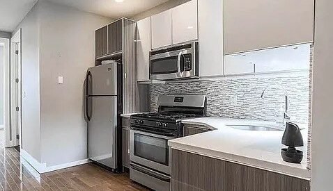 Spacious 3BR Commercial Space in Prospect Lefferts Gardens – Prime Location &amp; Amenities