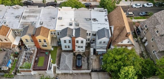 Spacious Renovated 3BR Home with Parking in Woodhaven, Queens – Prime Location!