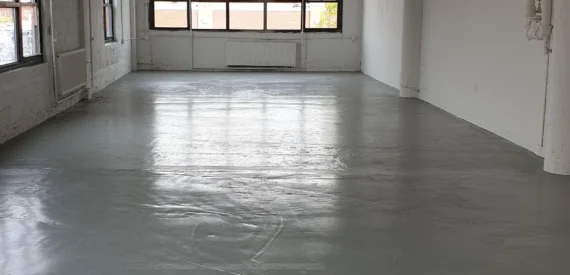Prime Corner Loft Industrial Space w/ High Ceilings & Freight Elevator – LIC Court Sq