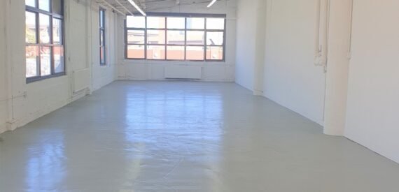 Corner Loft /High Ceiling /Subway/Freight Elevator/Loading Dock/ Light (Long Island City (TEXT ONLY, TEXT ONLY) – Court Square Area)