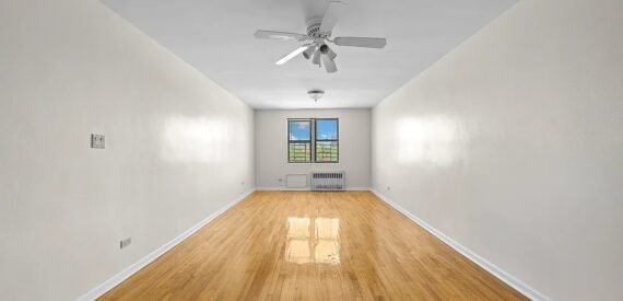 Spacious Pre-War 2BR in Elevator Building – Prime Elmhurst Location!