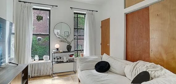Bright South-Facing 1BR Apartment in Lenox Hill – Steps from Q Train &amp; Amenities