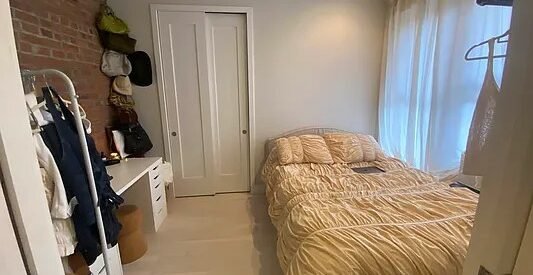 Beautiful Bright No Fee One Bedroom apartment in The Lower East Side of Manhattan