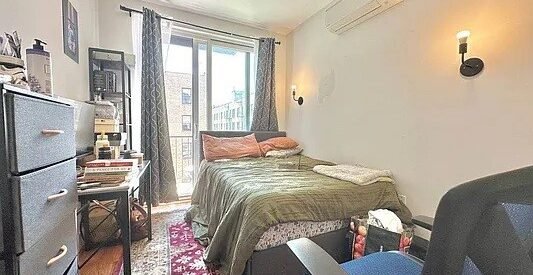 Sleek 2BR w/ Balcony &amp; Amenities Galore in the Heart of PLG! No Fee!