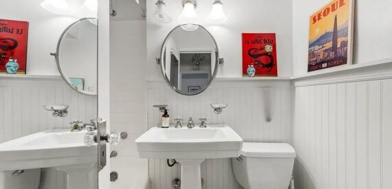 Spacious Renovated Studio in Lenox Hill with Rooftop, Doorman &amp; Prime Transit